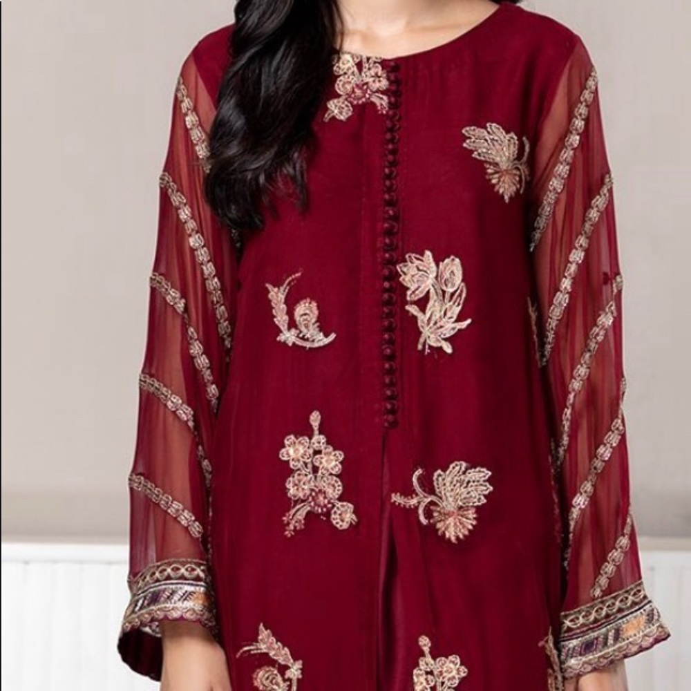 Brand new Pakistani/Indian dresses - pick up only